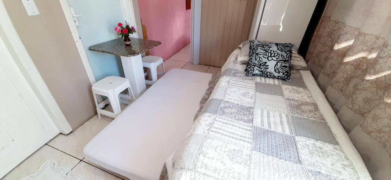 Kitnet K1 Em Torres-Rs - Na Mais Bela Praia Gaucha - Cozinha - Banheiro - Ar Condicionado - Smart Tv 32' - Wi-Fi - Anfitria Superhost No Bnb 外观 照片